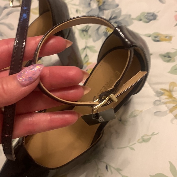 Express high heels - Picture 4 of 6
